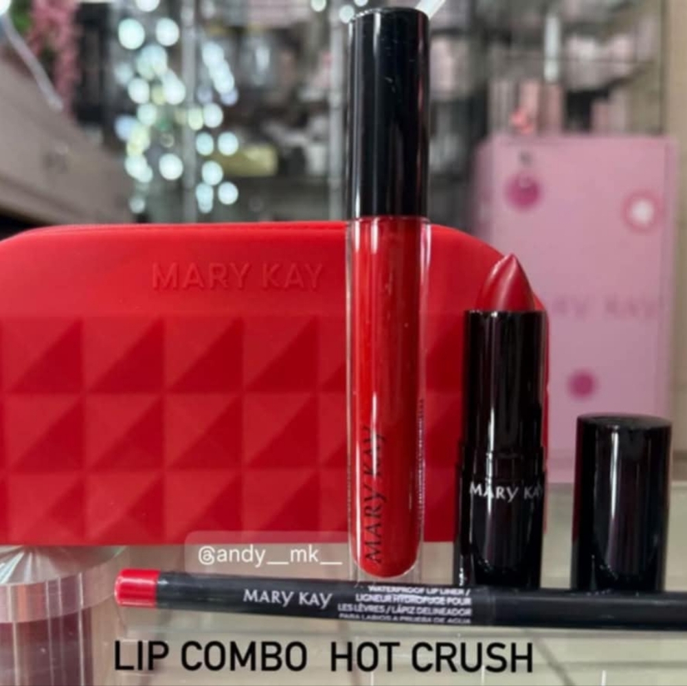 Mary Kay Lip Combo in Hot Crush.